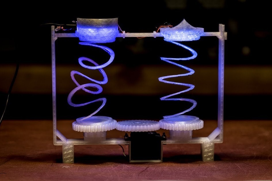 Vyzkoušejte domácí diskotéku s tančícím robotem z 3D tiskárny
